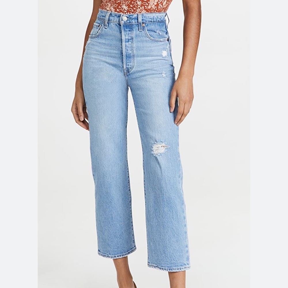 NWT! Levi’s Ribcage Ankle Straight Jeans